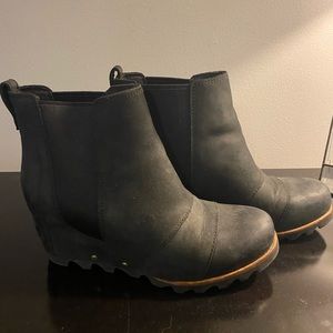 Sorel black booties
